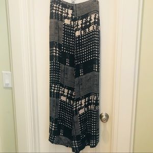 Winter kate: black and white palazzo pant